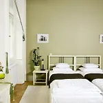 Budapest Rooms Bed And Breakfast