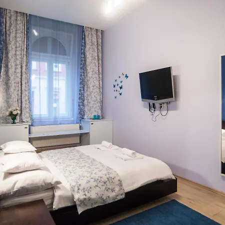 Pensiune Budapest Rooms Bed And Breakfast 3*