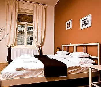 Budapest Rooms Bed And Breakfast Pensiune 3*