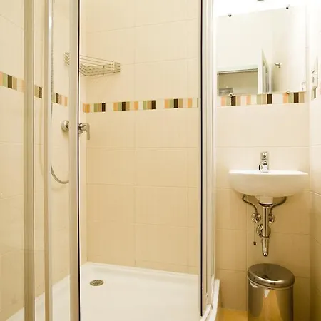 Budapest Rooms Bed And Breakfast Budapesta