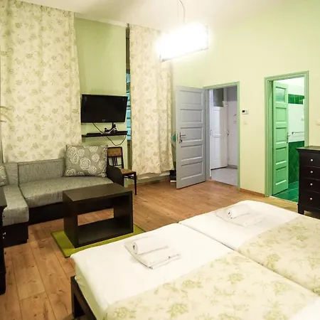 בית הארחה Budapest Rooms Bed And Breakfast