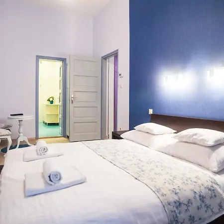 Budapest Rooms Bed And Breakfast בית הארחה 3*